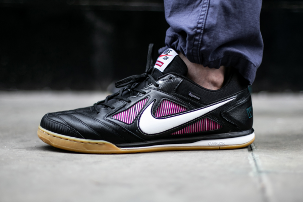 Giày Nike Supreme x Gato SB 'Black' AR9821-001 - Ảnh 4