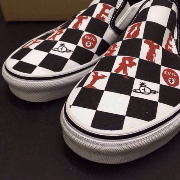 Giay Vans Vivienne Westwood x Slip-On 'Anglomania' VN0A4BV3V9I