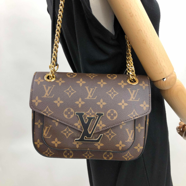 Túi Louis Vuitton Passy Monogram Canvas Brown Handbag M45592 - Ảnh 3