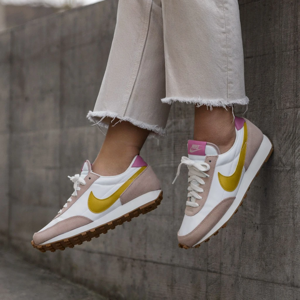 Giày Nike Wmns Daybreak 'Fossil Stone Saffron Quartz' CK2351-200 - Ảnh 4