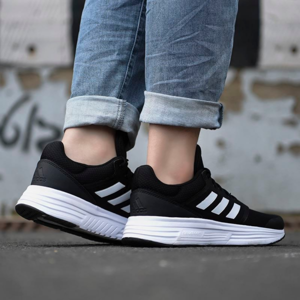 Giày Adidas Galaxy 5 'Black White' FW5717 - Ảnh 5