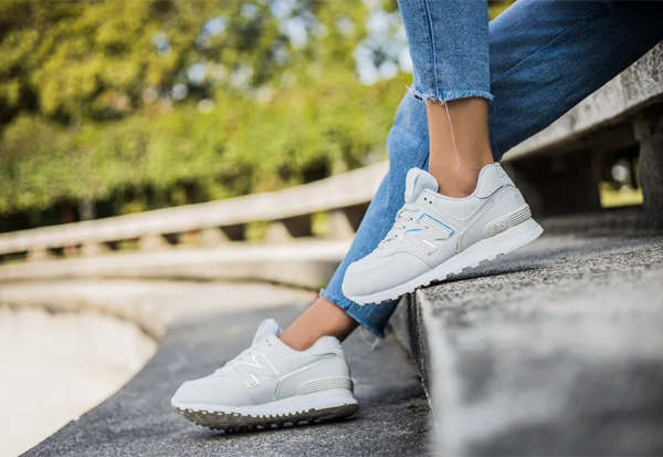 Giày New Balance Wmns 574 'White Iridescent' WL574CLD - Ảnh 7