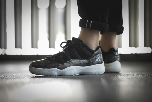 Giày Nike Air Jordan 11 Retro Low 'Barons' 528895-010 - Ảnh 4