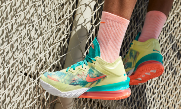 Giày Nike LeBron 18 Low 'LeBronold Palmer' CV7562-300 - Ảnh 7