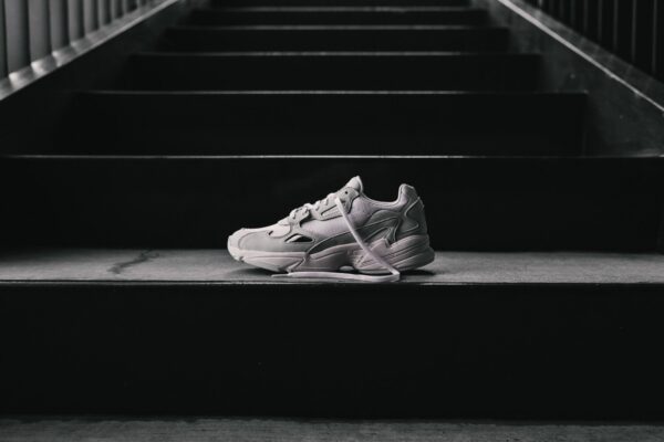 Giày Adidas Falcon 'Triple White' B28128 - Ảnh 3