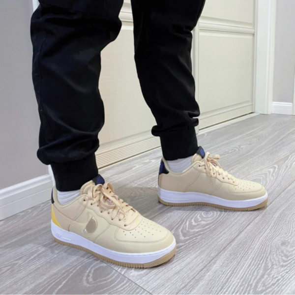 Giày Nike NBA x Air Force 1 '07 LV8 'Sesame University Gold' CT2298-200 - Ảnh 2