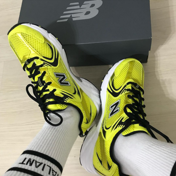 Giày New Balance 530v2 Retro 'Sulphur Yellow' MR530SE - Ảnh 9