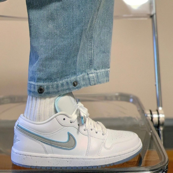 Giày Nike Air Jordan 1 Low SE 'Dare To Fly' FB1874-101 - Ảnh 2