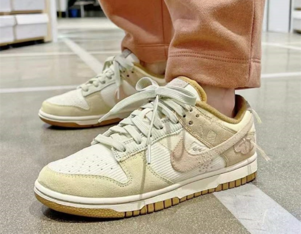 Giày Nike Wmns Dunk Low 'On The Bright Side' DQ5076-121 - Ảnh 2