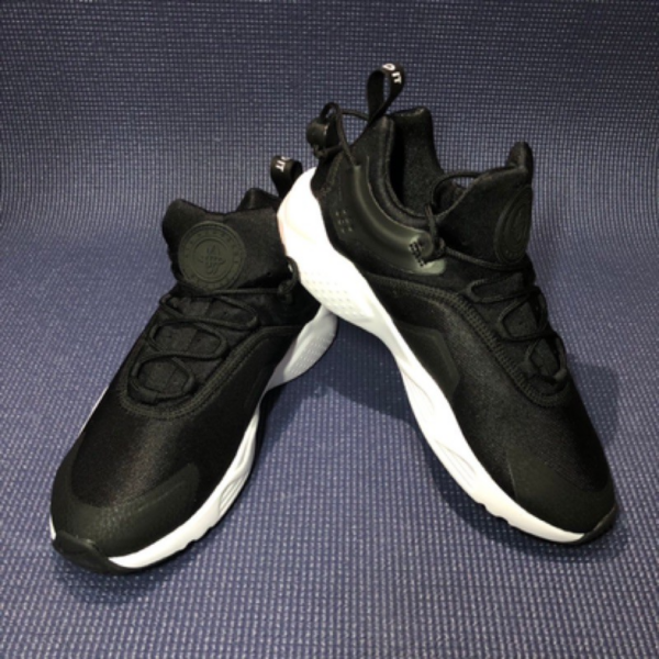 Giày Nike Wmns Air Huarache City Move 'Black White' AO3172-001 - Ảnh 2