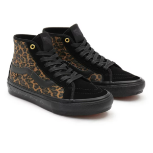 Giay Vans Cher Strauberry x Skate Sk8-Hi Decon 'Cheetah' VN0A5KYB9CY