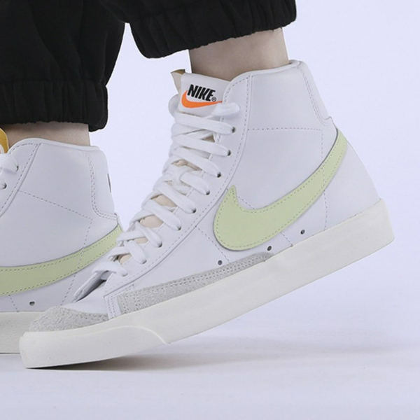 Giày Nike Wmns Blazer Mid '77 'Barely Volt' CZ1055-108 - Ảnh 3