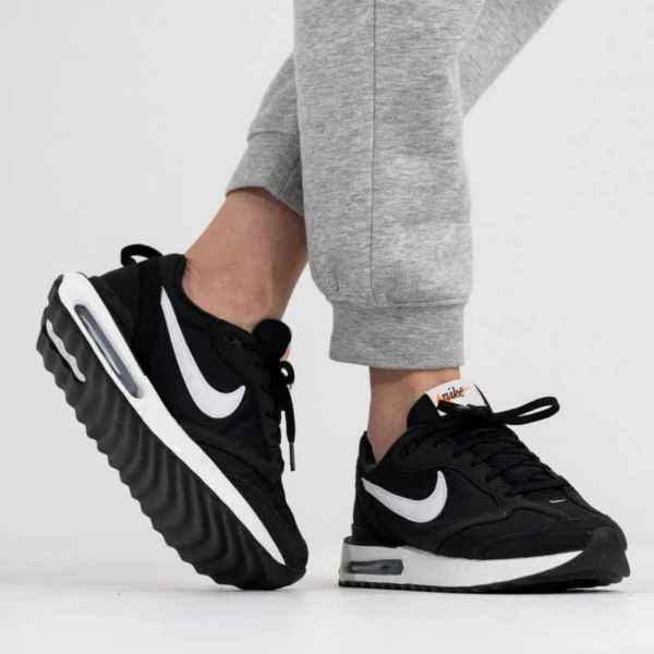Giày Nike Air Max Dawn 'Black White' DC4068-001 - Ảnh 2