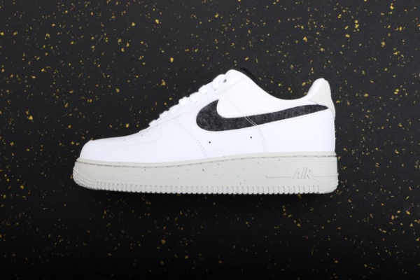 Giày Nike Air Force 1 07 SE Recycled Wool Pack White Black DA6682-100 - Ảnh 7