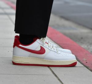 Giay Nike Air Force 1 Low 'White Gym Red Sail' DO5220-161