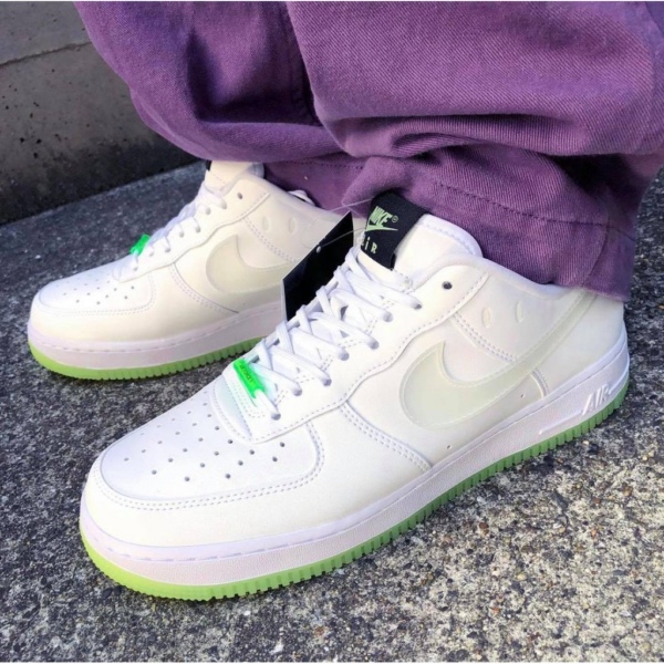 Giày Nike Wmns Air Force 1 '07 LX 'Have A Nike Day' CT3228-100 - Ảnh 4