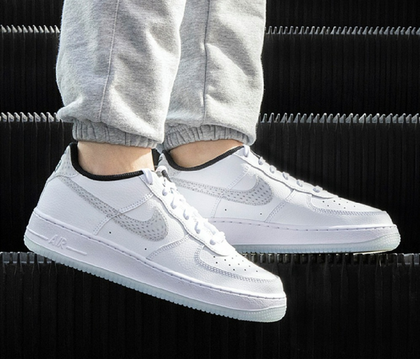 Giày Nike Air Force 1 LV8 KSA GS 'White Glacier Blue' CW5909-100 - Ảnh 4