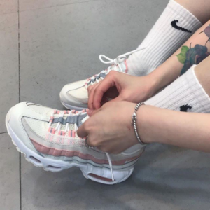 Alternative view of Giày Nike Wmns Air Max 95 'Bleached Coral' 307960-116