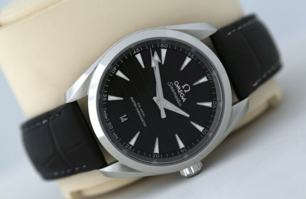 Đồng Hồ Omega Seamaster Aqua Automatic 'Black' 220-13-38-20-01-001 - Ảnh 2