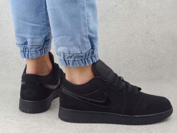 Giày Nike Air Jordan 1 Low GS 'Triple Black' 553560-056 - Ảnh 2
