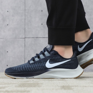 Alternative view of Giày Nike Air Zoom Pegasus 37 'Obisdian' BQ9646-402