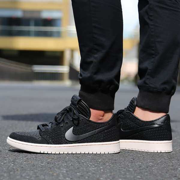 Giày Nike Air Jordan 1 Low Flyknit 'Black Guava Ice' AH4506-010 - Ảnh 2