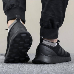 Alternative view of Giày Adidas Questar Rise 'Black Carbon' BB7197