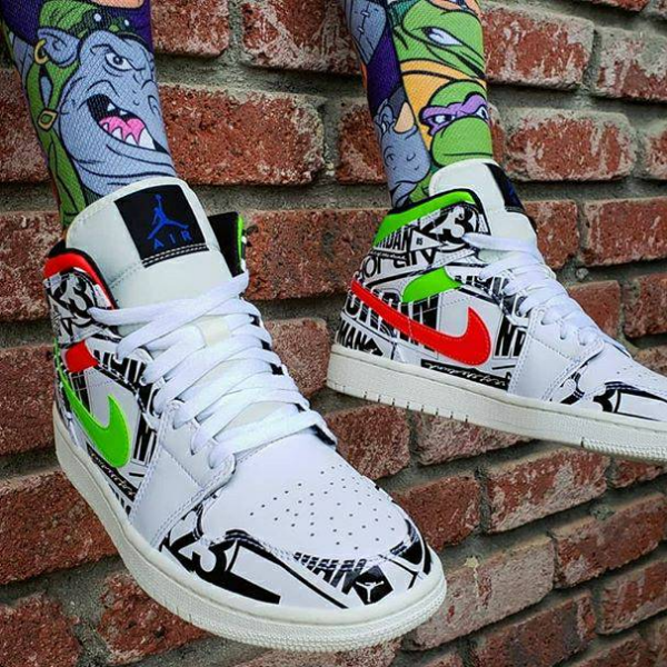 Giày Nike Air Jordan 1 Mid 'Over Print Logos' 554724-119 - Ảnh 2