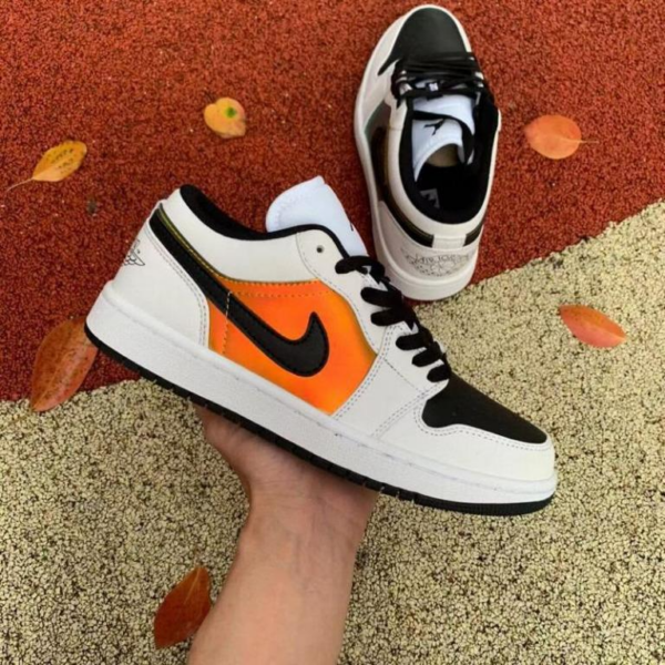 Giày Nike Air Jordan 1 Low SE GS 'Color-Shifting' CV9844-109 - Ảnh 3