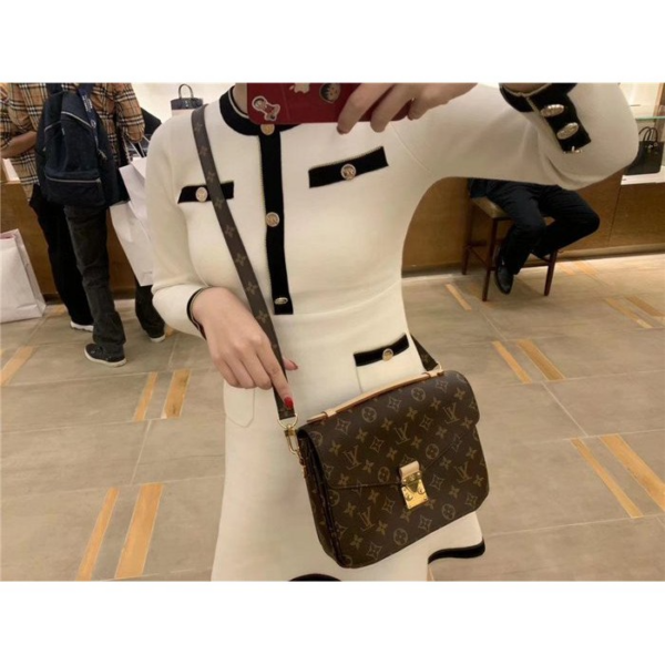 Túi Louis Vuitton Pochette Metis Monogram Brown Handbag M44875 - Ảnh 4