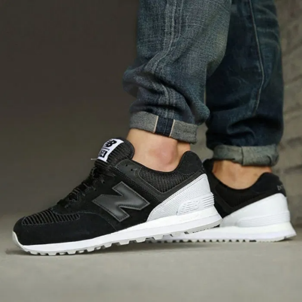 Giày New Balance 574 Black Classic ML574WA - Ảnh 2