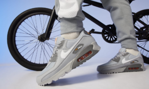 Alternative view of Giày Nike Air Max 90 'Wolf Grey Kumquat' DR0145-001