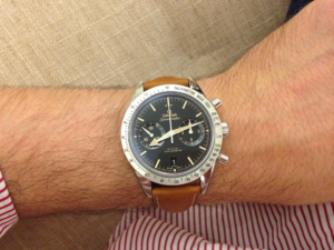 Alternative view of Đồng Hồ Omega Speedmaster Chronograph 'Brown' 331-12-42-51-01-001
