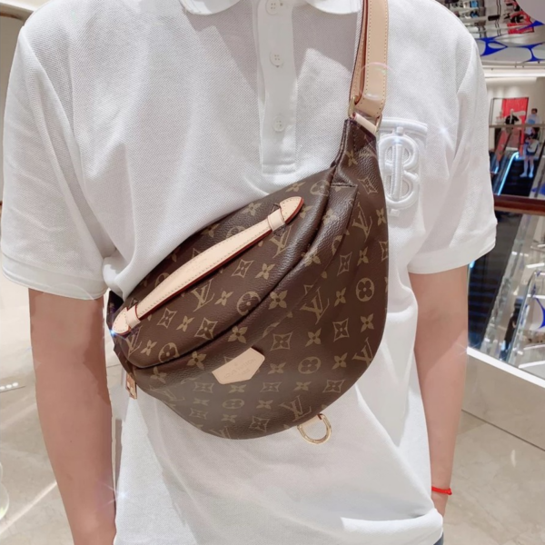 Túi Louis Vuitton Monogram Canvas Bumbag M43644 - Ảnh 3