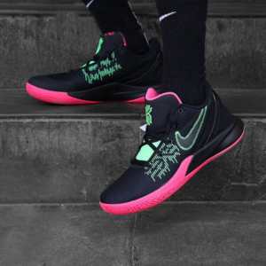 Alternative view of Giày Nike Kyrie Flytrap 2 EP 'Hyper Pink' AO4438-005