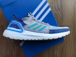 Alternative view of Giày Adidas UltraBoost 19 'Shock Cyan' F35240