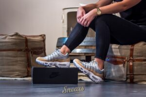 Alternative view of Giày Nike Wmns Air Max 95 SE 'Pure Platinum' AH8697-002