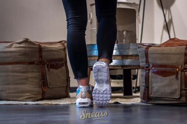 Giày Nike Wmns Air Max 95 SE 'Pure Platinum' AH8697-002 - Ảnh 4