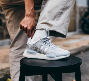 Giay Adidas NMD V3 'Grey' HQ4446