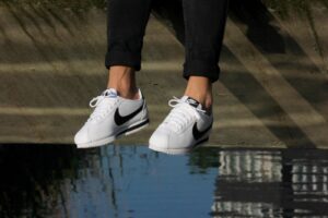 Alternative view of Giày Nike Cortez Leather OG 'White Black' 904764-102