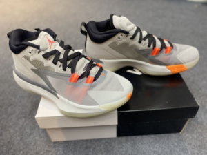 Giay Nike Air Jordan Zion 1 PF 'Light Smoke Grey' DA3129-008