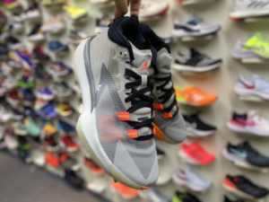 Giay Nike Air Jordan Zion 1 PF 'Light Smoke Grey' DA3129-008