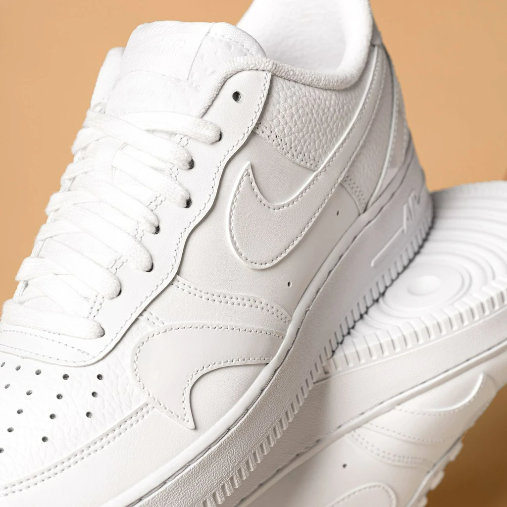 Giày Nike Air Force 1 '07 LV8 'Misplaced Swoosh Triple White' CK7214-100 - Ảnh 2