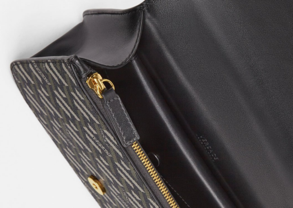Túi Versace La Greca Signature 'Black Khaki' - Ảnh 5