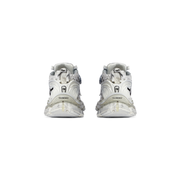 Giay Balenciaga x Adidas Runner Graffiti 'White' 677403-W3RBQ-9010