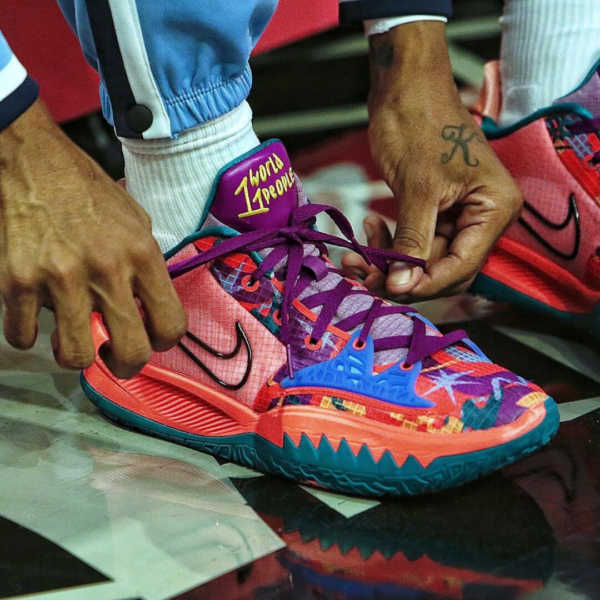 Giày Nike Kyrie Low 4 '1 World 1 People' CW3985-600 - Ảnh 6