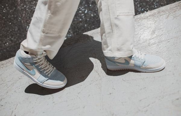 Giày Nike Air Jordan 1 Mid SE 'Sail Light Blue' DA4666-100 - Ảnh 4