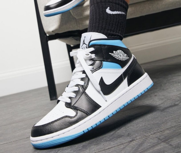 Giày Nike Wmns Air Jordan 1 Mid 'University Blue' BQ6472-102 - Ảnh 2