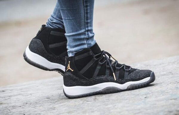 Giày Nike Air Jordan 11 Retro Heiress Black Stingray 852625-030 - Ảnh 5