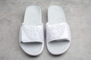 Alternative view of Dép Nike Air Jordan Hydro 7 'White Silver' AA2517-101